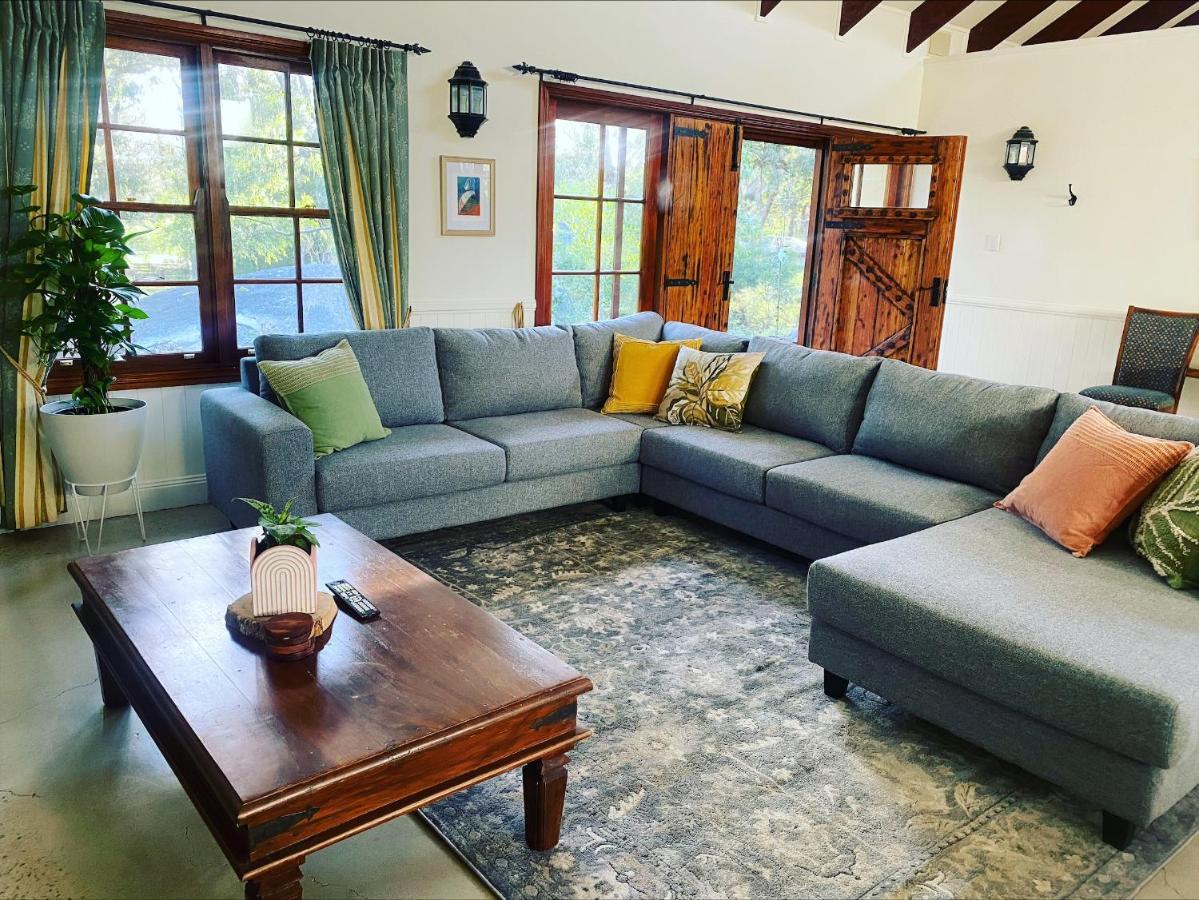 Honeysuckle Cottages Stanthorpe Extérieur photo